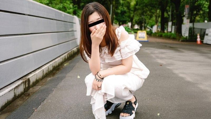 見面就秒無套中出做愛！ 井出裕子