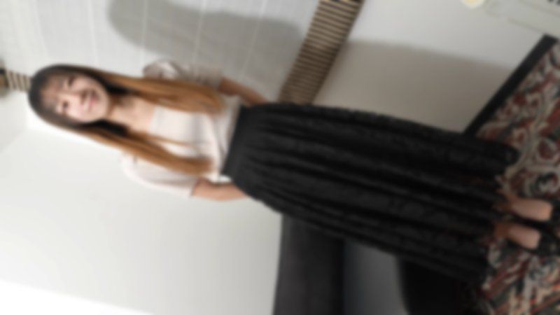 【7/31止1290pt】【初拍】※172cm、20歲體操教室的超長身纖細美人。「要無套嗎…？」久違地被成年人的上翹肉棒頂到陰道深處，身體抽搐痙攣並大量潮吹。在緊緻的小穴內中出。